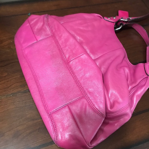 Pink Coach purse - Picture 7 of 8